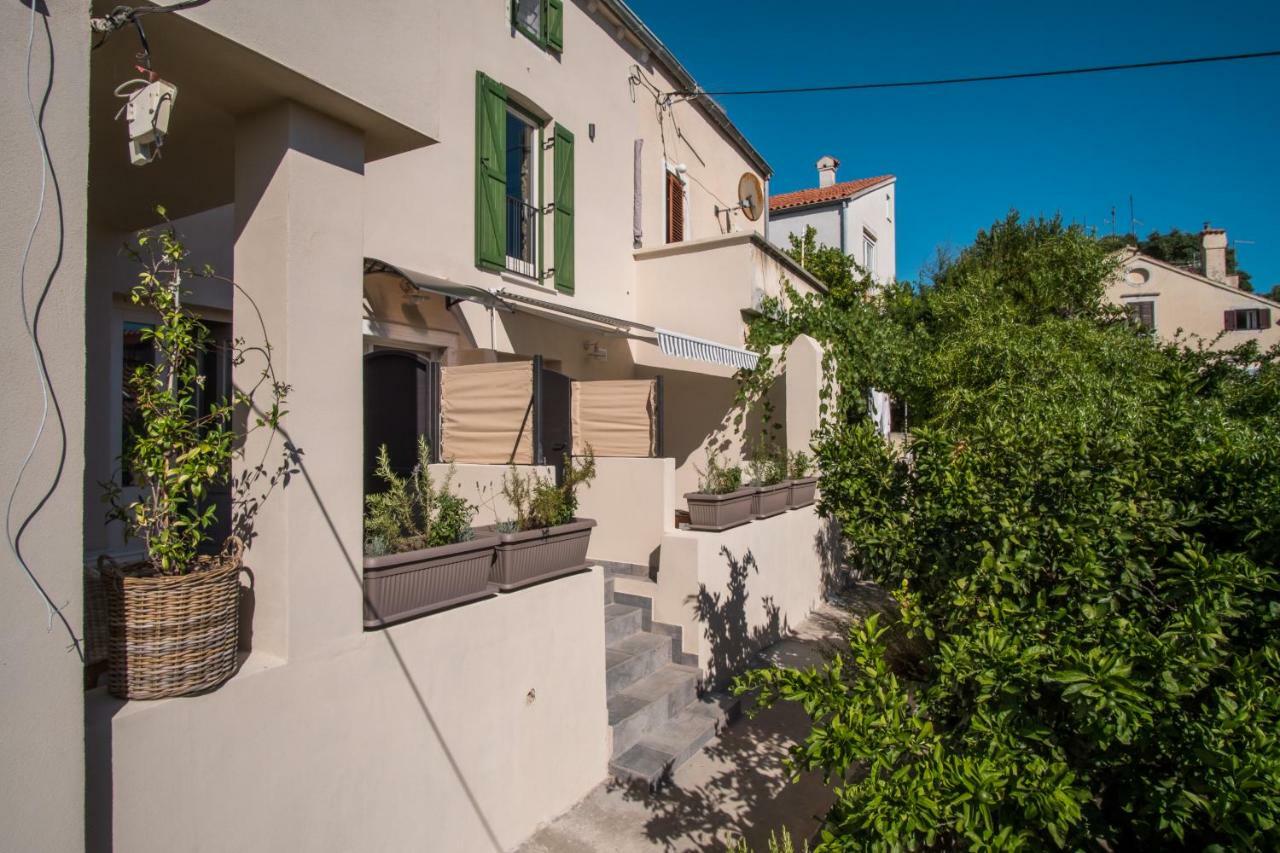 Casa Rustica Apartment Mali Losinj Bagian luar foto