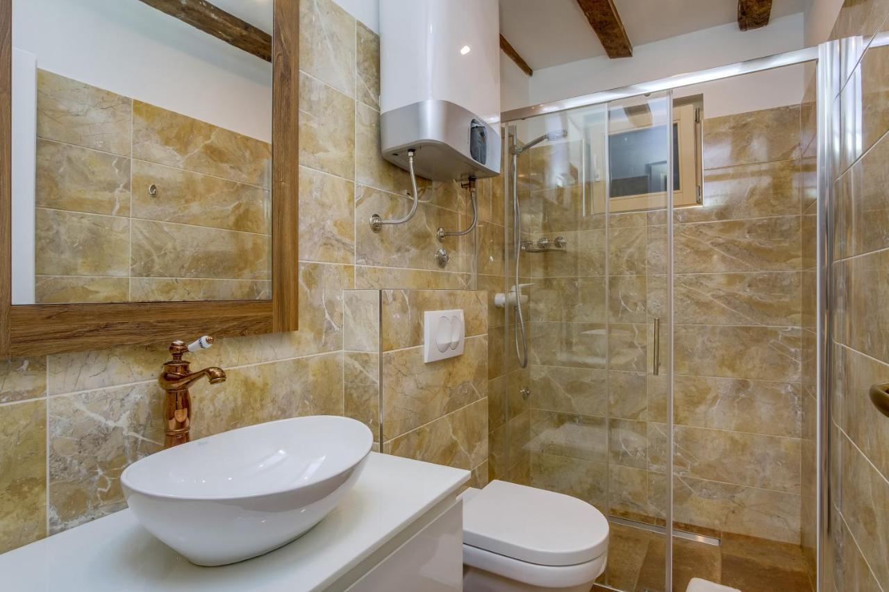 Casa Rustica Apartment Mali Losinj Bagian luar foto